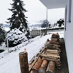 Rodinna Rezidence - Prazdninovy Dum Zihobce